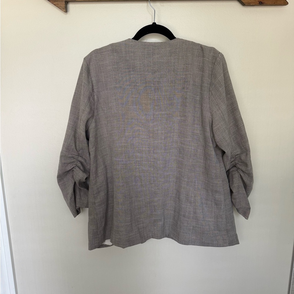 Skies Are Blue Gray Blazer - Picture 4 of 5